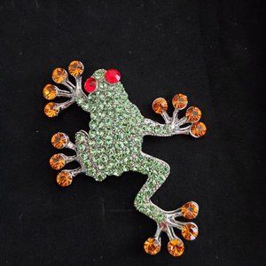 Tree Frog Crystal Brooch